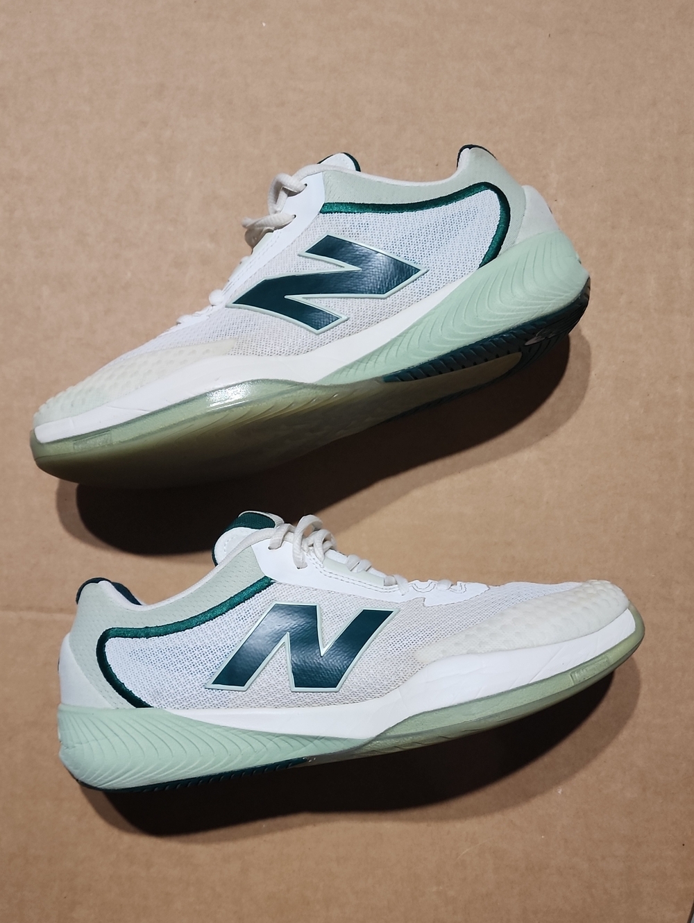 New Balance Unisex Tennis/Shoe FuelCell 996v6 White/Green M Sz 8 / W SZ 9.5